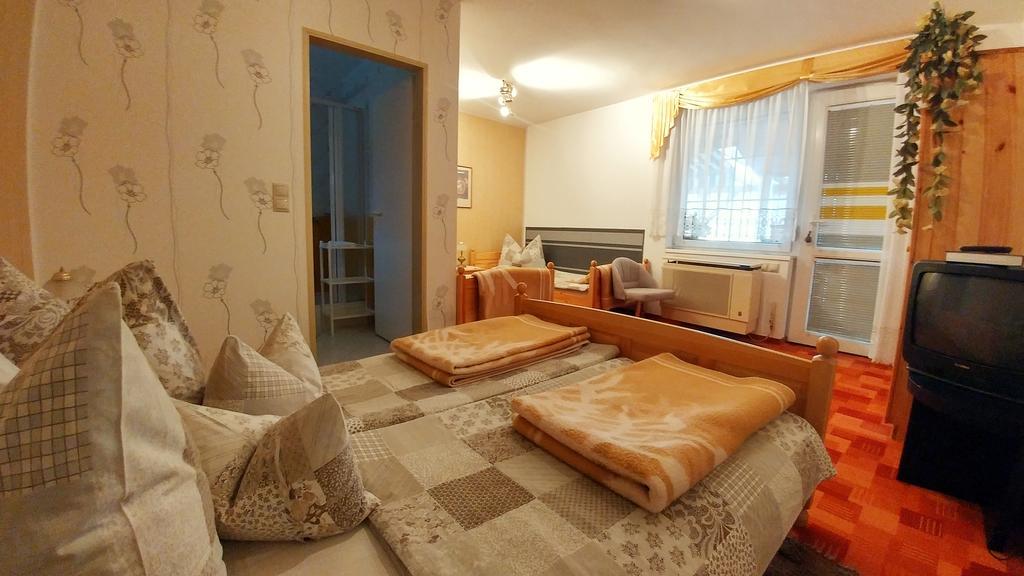 Bed and Breakfast Anna Panzio à Herend Extérieur photo
